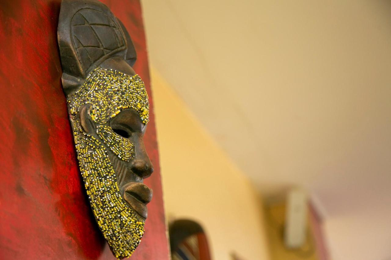 Hotel Yaahot Yaoundé Zewnętrze zdjęcie