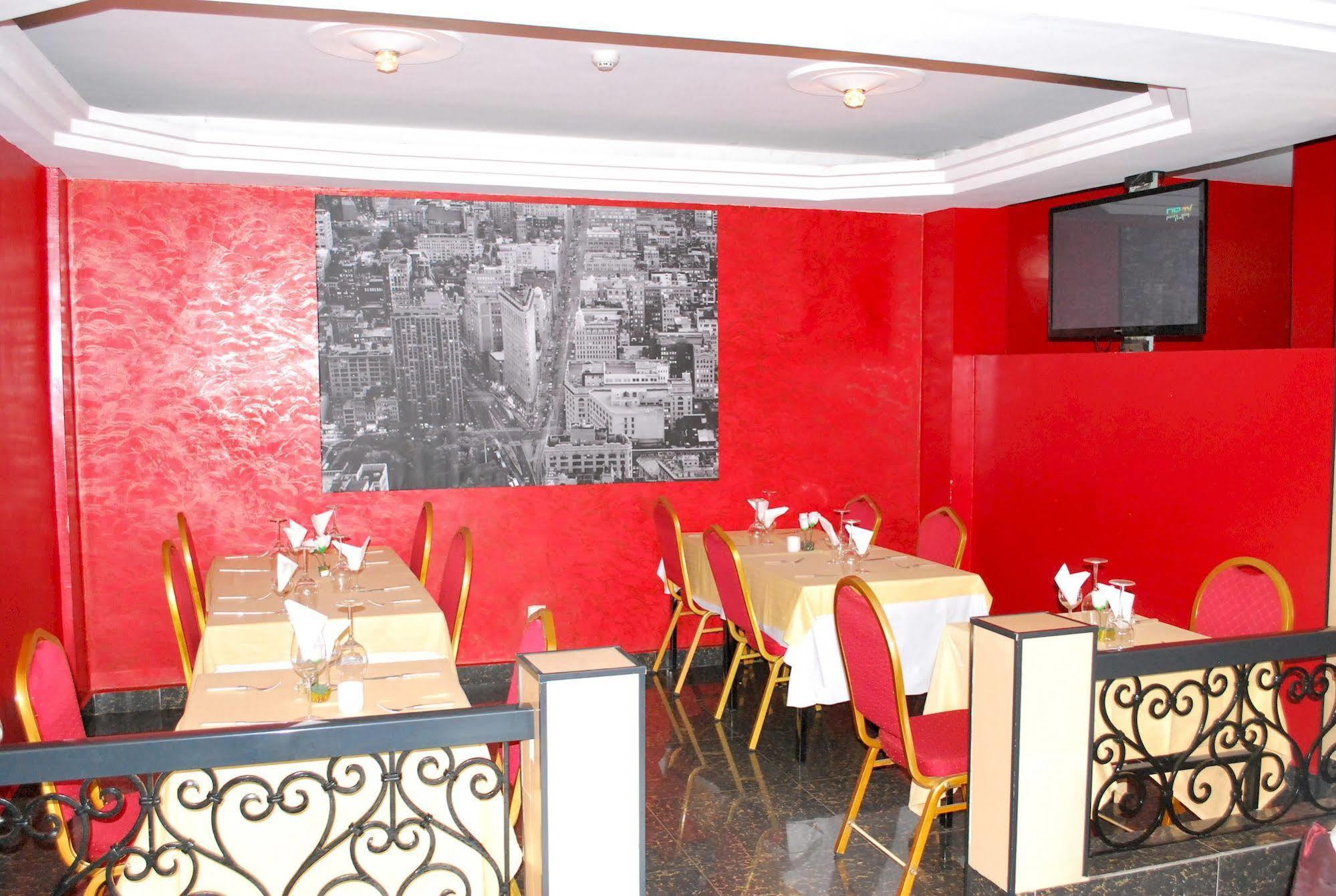Hotel Yaahot Yaoundé Zewnętrze zdjęcie
